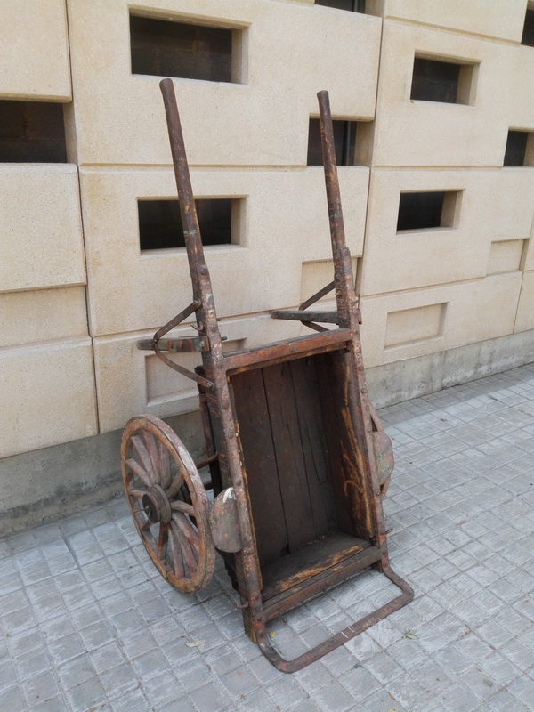 carro carretilla madera hierro 72-88x62-89x87-177 (74eu.) 1u